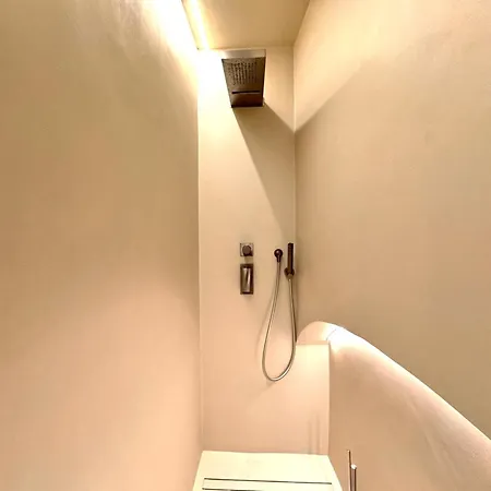 Modern Pendola Near The Duomo