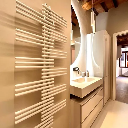 Modern Pendola Near The Duomo *