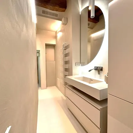 Modern Pendola Near The Duomo 아파트 시에나
